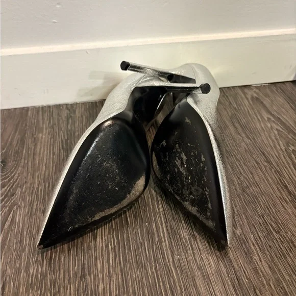 Saint Laurent silver leather pointed pumps, 4” heel, size 7, VG condition - Picture 4 of 6